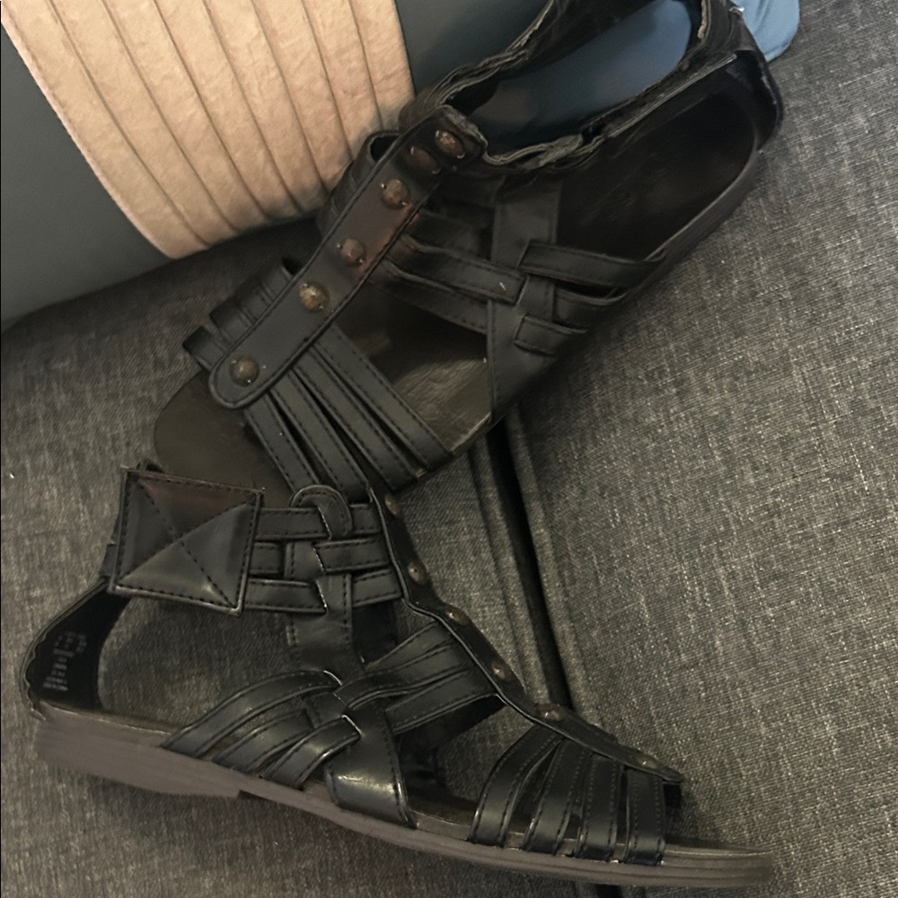 BONGO Women's Black Gladiator Sandals